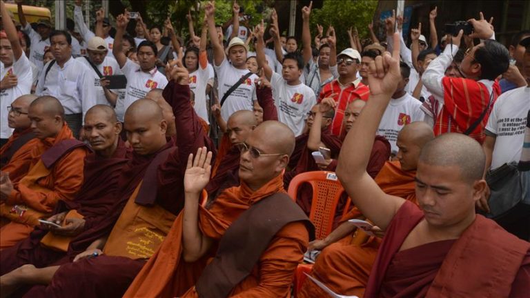 Myanmar: Đuổi Quỷ Ám Cả Làng Tin Chúa