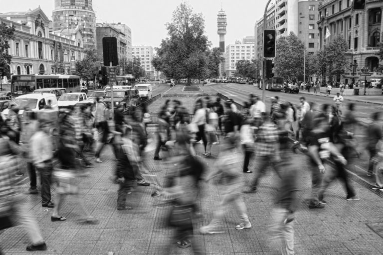 Không Hại Được Bạn, Ma Quỷ Sẽ Làm Cho Bạn Bận Rộn