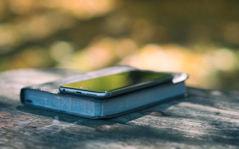 Tám Thái Độ Phá Hư Những Cơ Hội Làm Chứng Trên Mạng