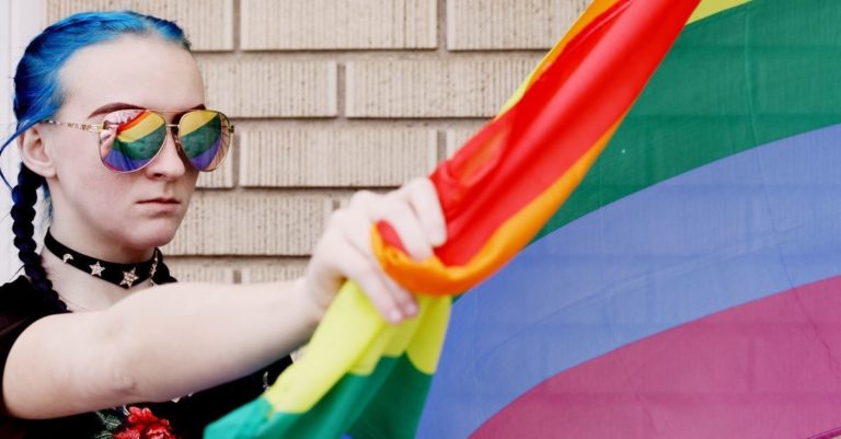 Bị Kết Tội Hình Sự Vì Không Chịu Gọi Con Gái Là Con Trai